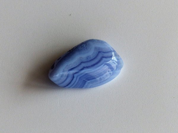 1 Trommelstein Chalcedon Blue Lace XL (Namibia) (A-Qualität)